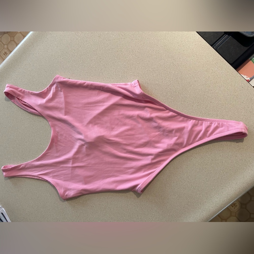 NWT women’s bodysuit